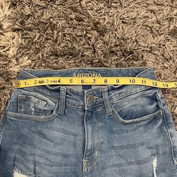 Girls Arizona Jeans Ripped Denim Juniors
Size 1 Skinny School - Picture 4 of 6